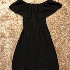 Aritzia Wilfred off the shoulder dress